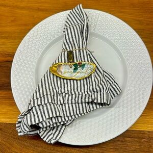 SET of 4 COASTAL Oyster SEASHELL ORNAMENTS / Napkin Rings Thanksgiving phrases